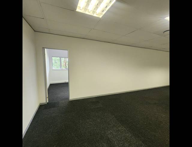 81M² OFFICE TO LET IN MORNINGSIDE